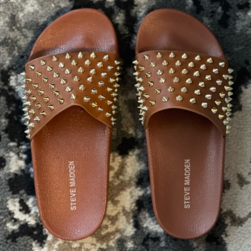 Steve Madden Gold Studded Slides - NWOT